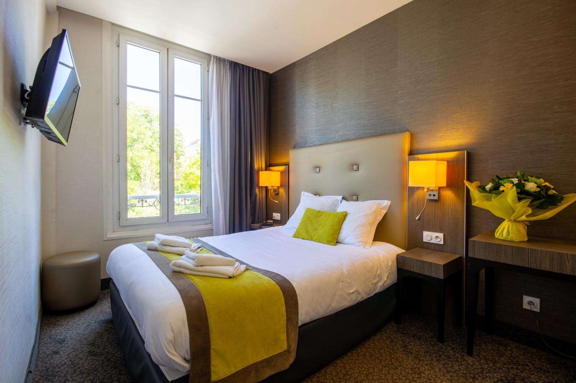 Hotel De La Gare Troyes Centre Eksteriør bilde